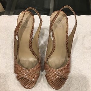 SAKS FIFTH AVENUE heels